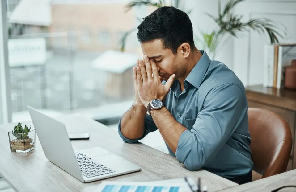 7 Common Career Mistakes In The New Year That Employees Make