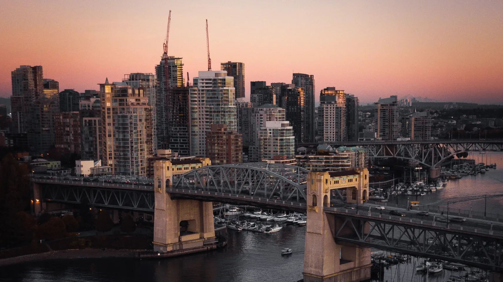 Canadians Face The Worst Job Market In 7 Years As Job Vacancies Plunge